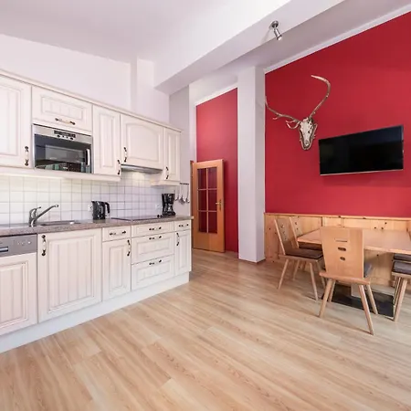 Alpina Апартаменти